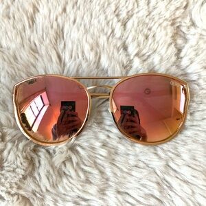 Quay Australia Sunglasses Pink tone Mirror